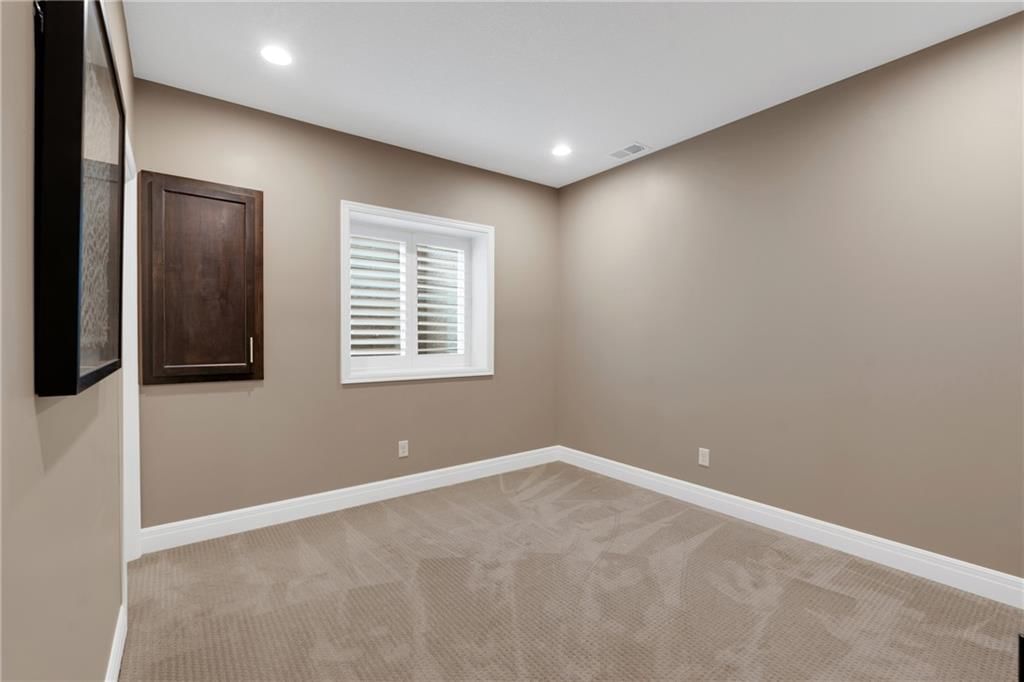 3921 SW Odell Drive — photo 26