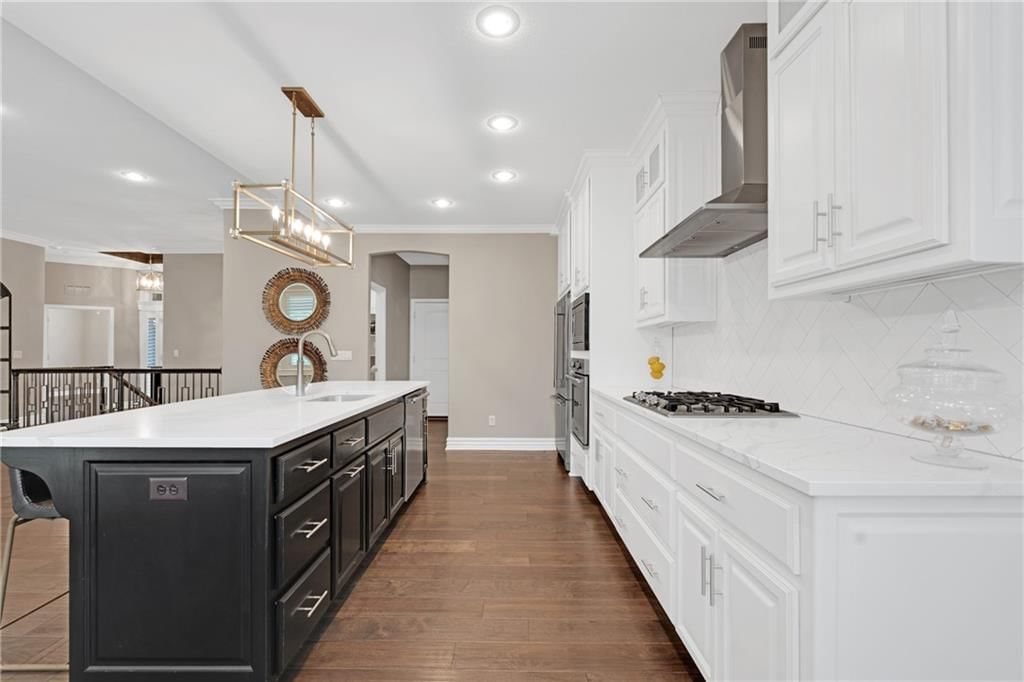 3921 SW Odell Drive — photo 4