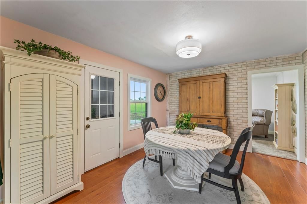 222 S Elm Street — photo 13