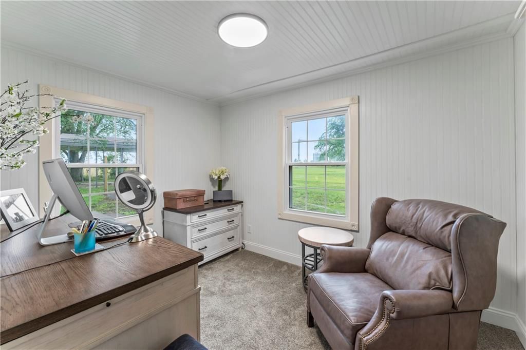 222 S Elm Street — photo 18