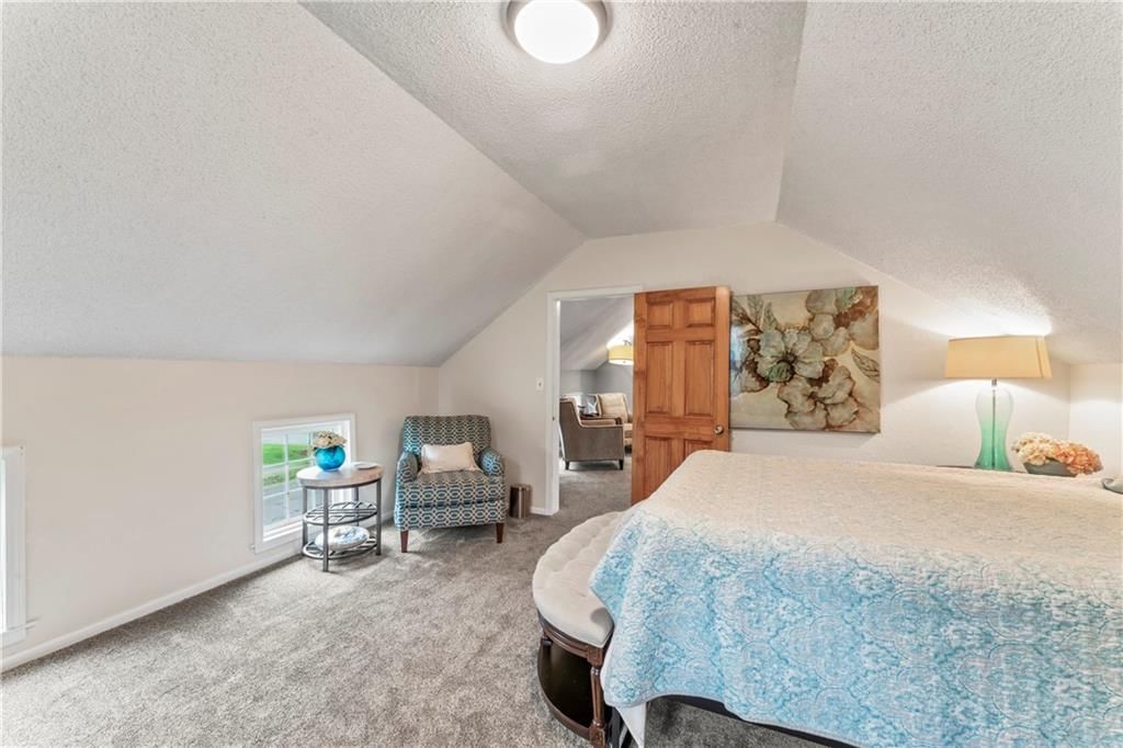 222 S Elm Street — photo 33