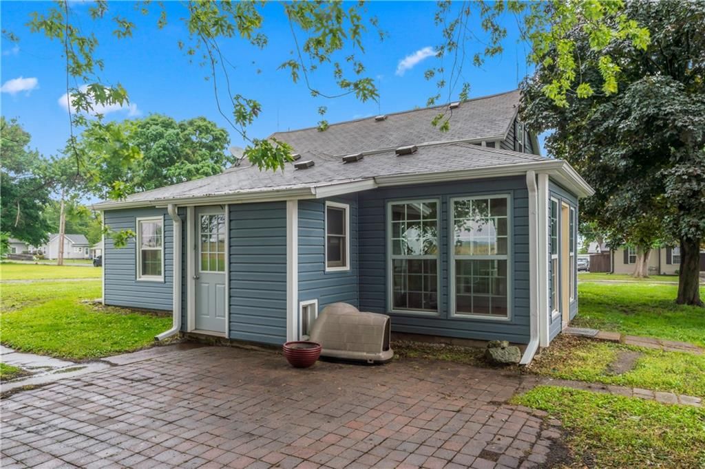 222 S Elm Street — photo 43