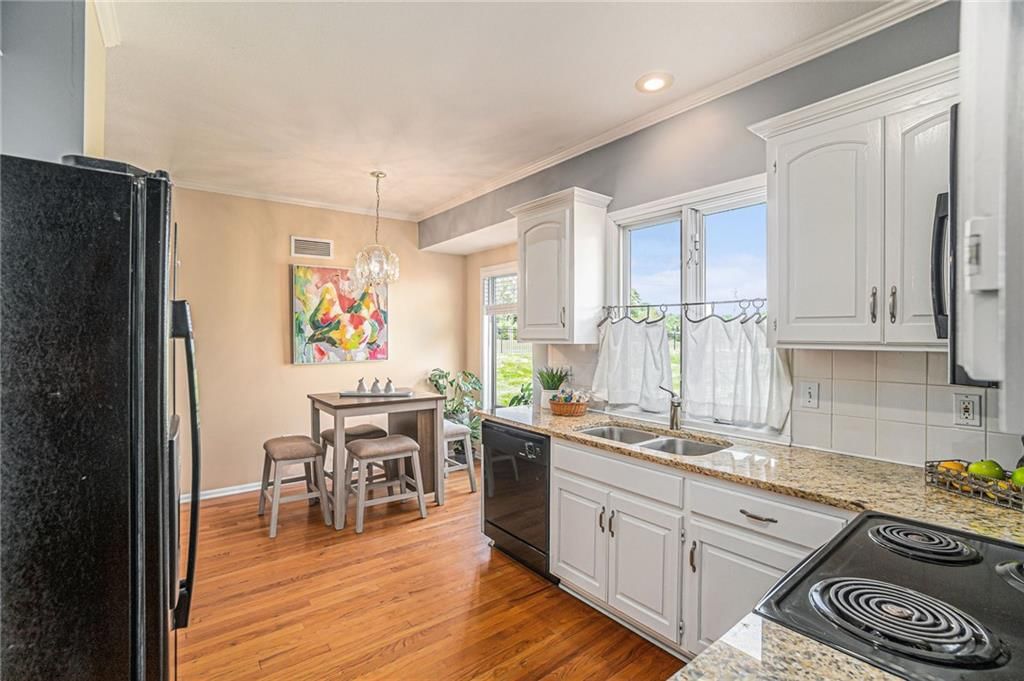 11904 Westgate Circle — photo 12