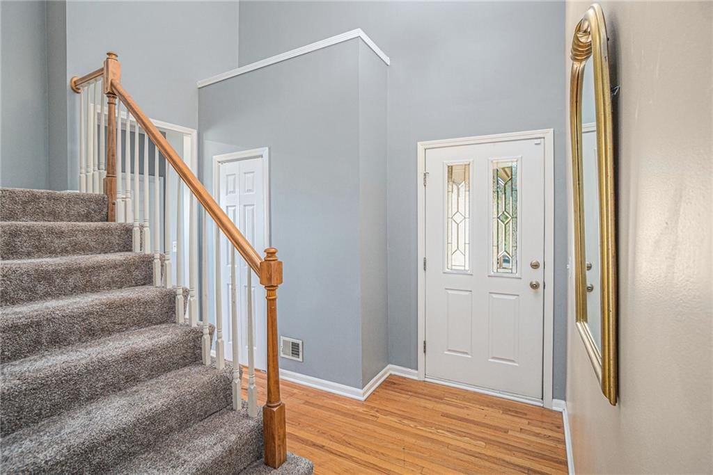 11904 Westgate Circle — photo 3