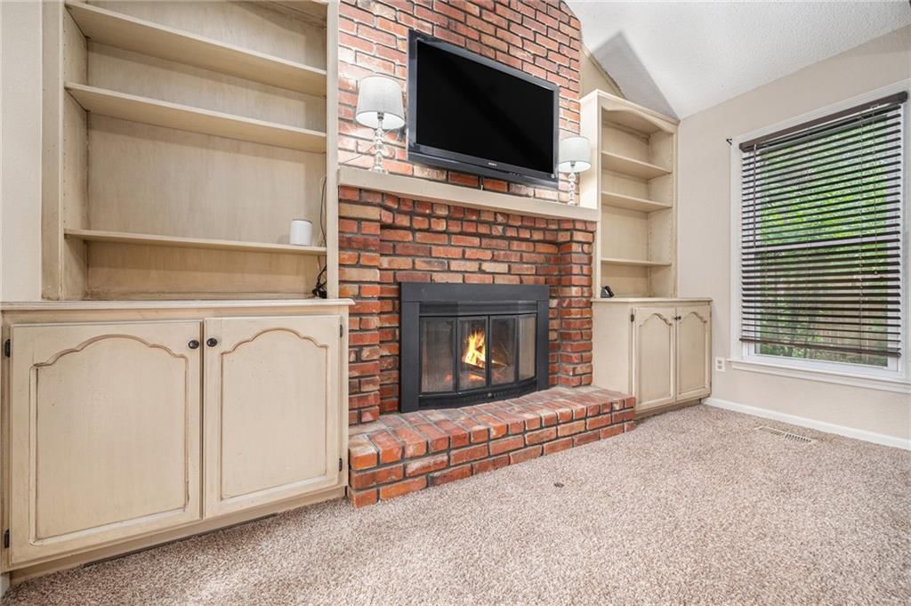 8628 N Harrison Street — photo 8