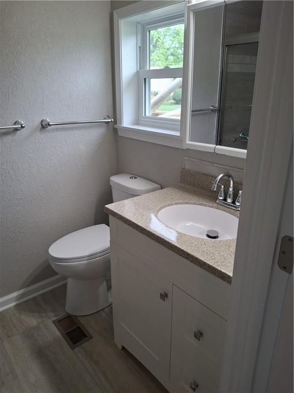 715 E Blackhawk Street — photo 9