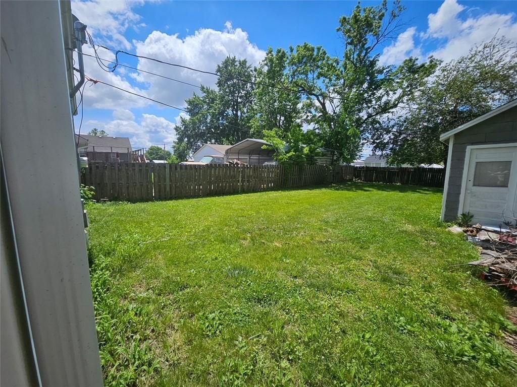 725 S Cherry Street — photo 5