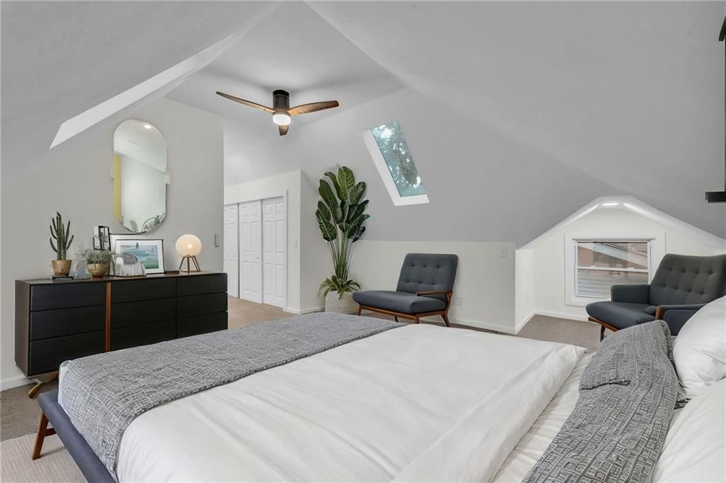5717 Oak Street — photo 21
