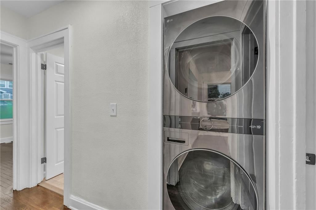 5717 Oak Street — photo 29