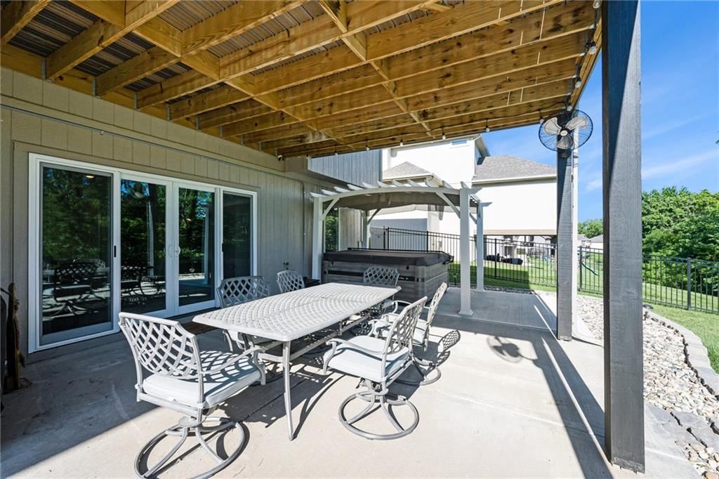 14814 Thousand Oaks Place — photo 57