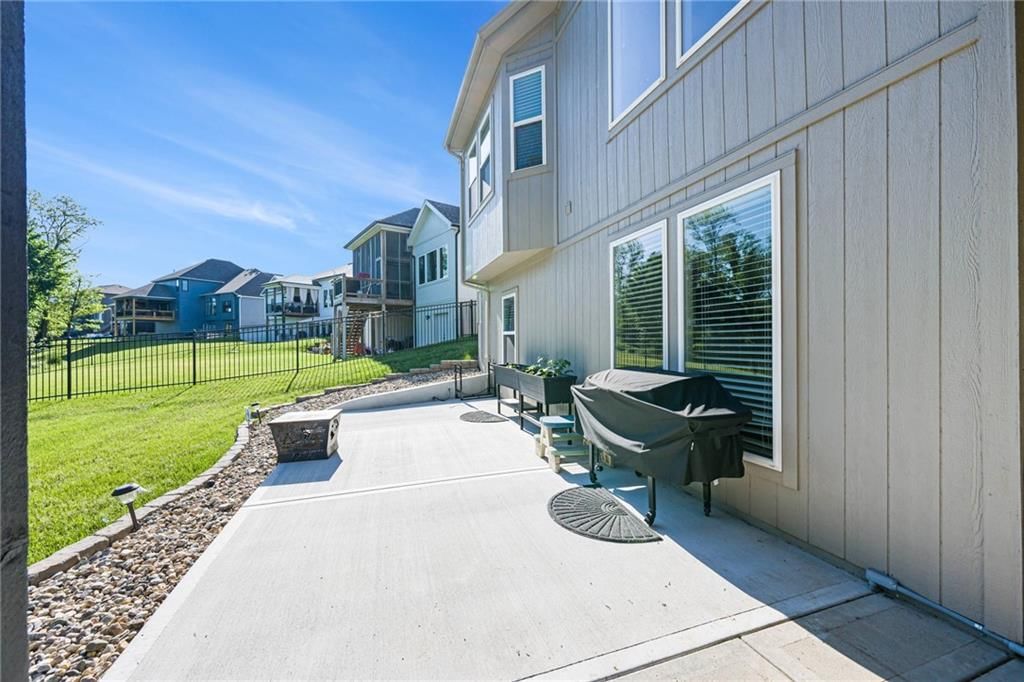 14814 Thousand Oaks Place — photo 59