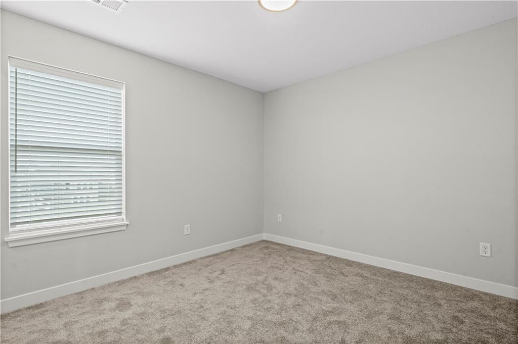 502 Woodview Drive — photo 33