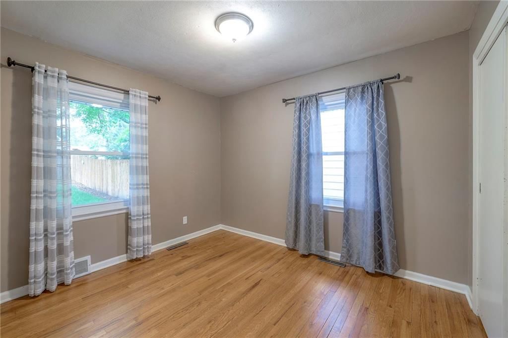 6109 W 54th Terrace — photo 23
