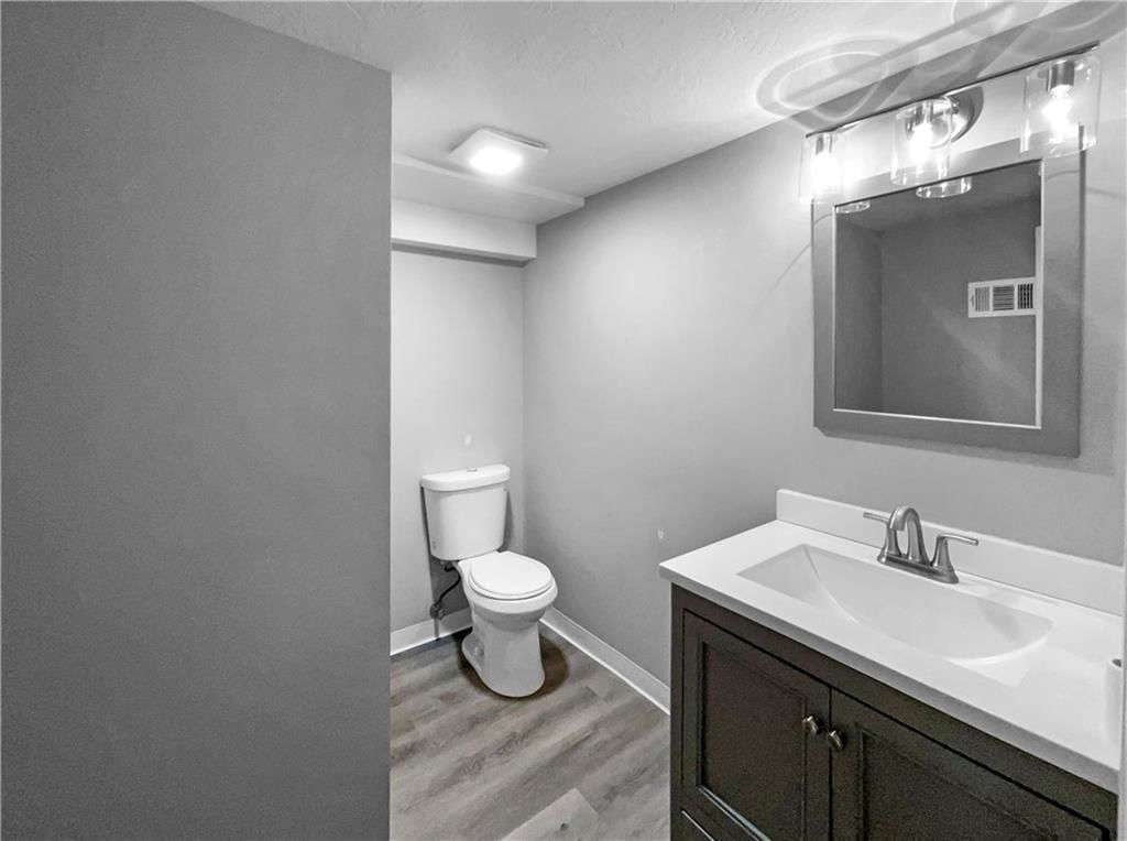 11709 Fremont Avenue — photo 16