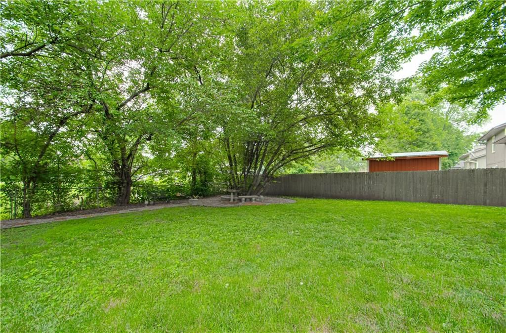 16112 W 124TH Circle — photo 26