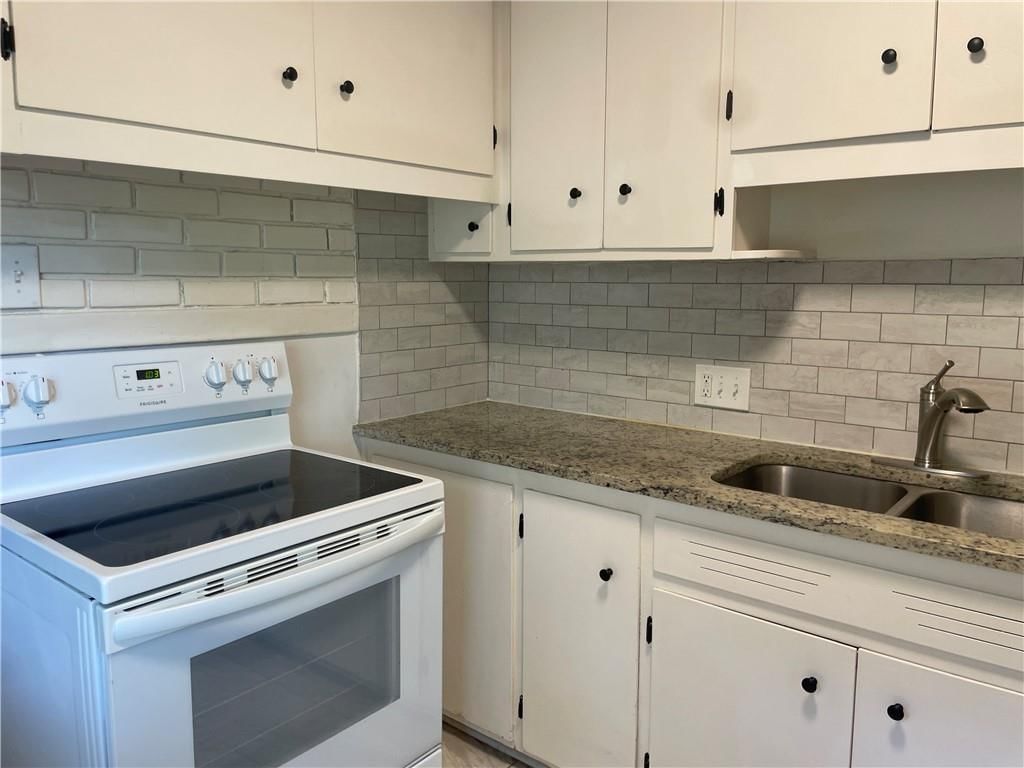 5628 Park Avenue — photo 8