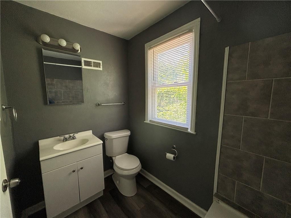 3212 E 59th Street — photo 11