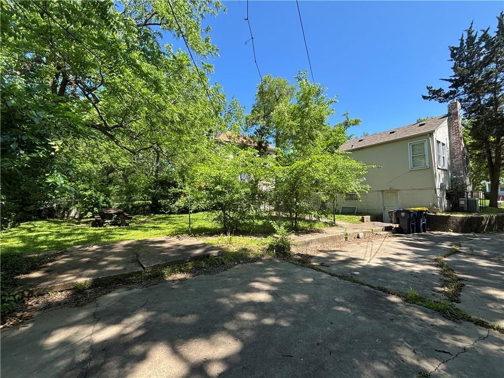 3212 E 59th Street — photo 15