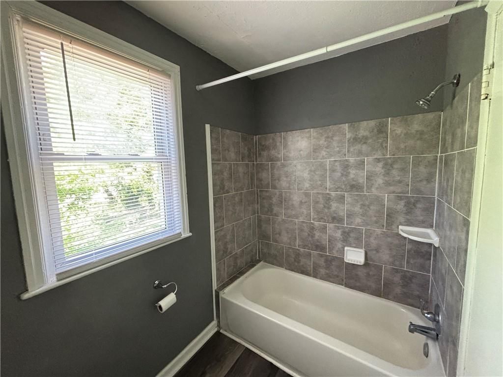 3212 E 59th Street — photo 10