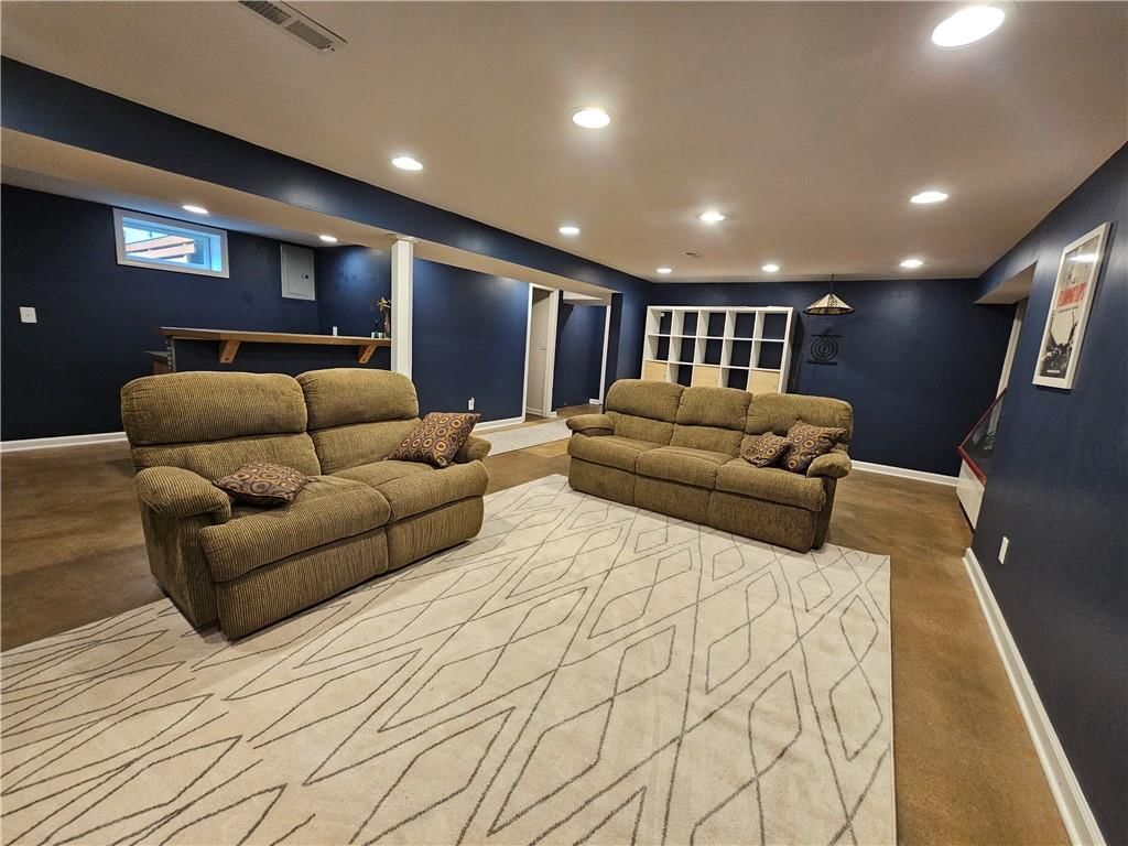 11306 E 45th Street — photo 45