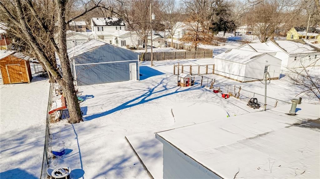 212 S Delaware Street — photo 19