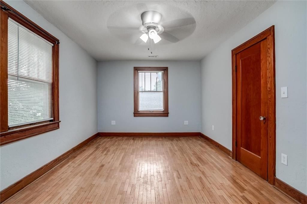 812 S Mulberry Street — photo 17