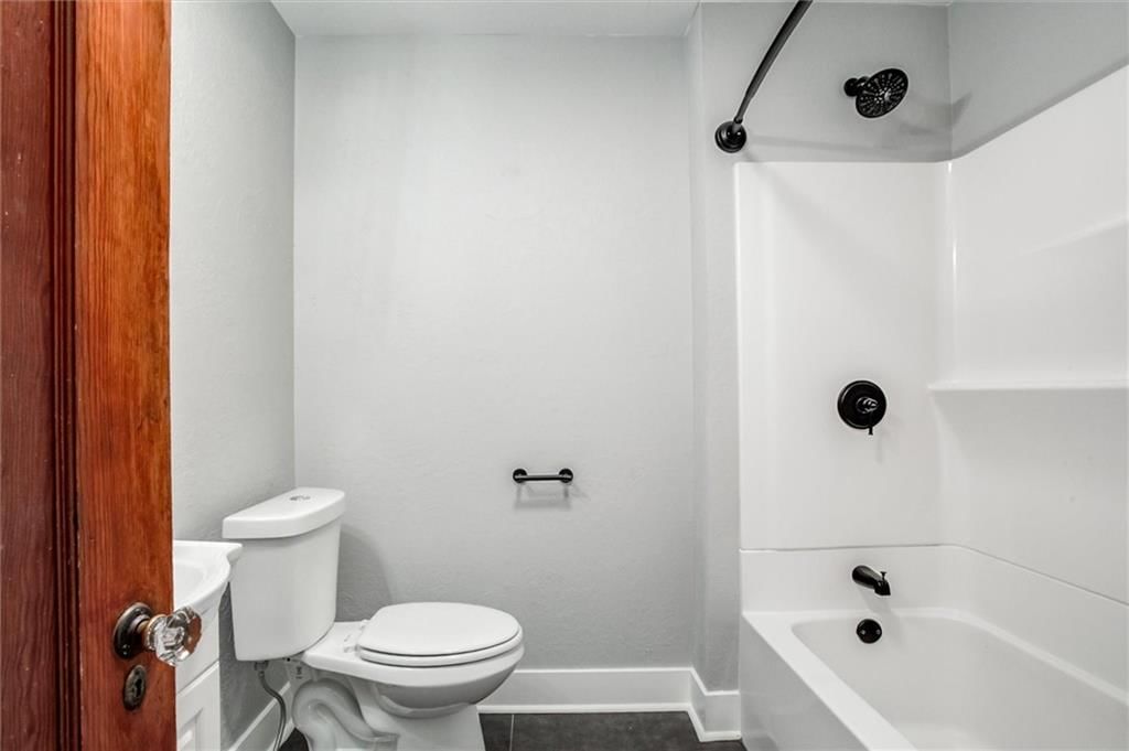 812 S Mulberry Street — photo 19