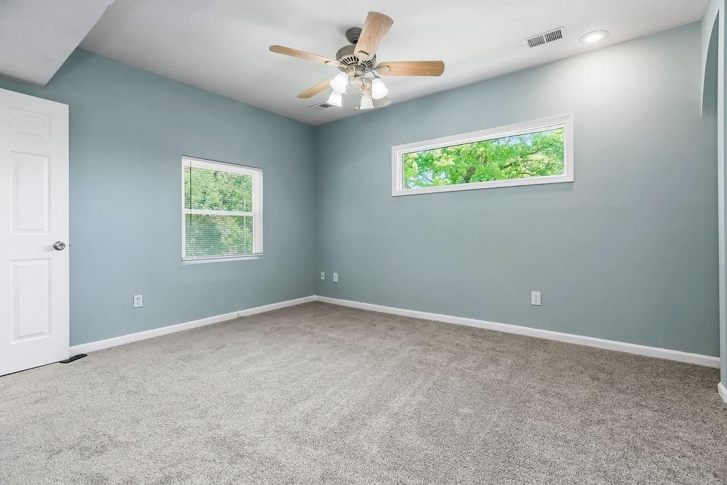 111 W Southside Boulevard — photo 19