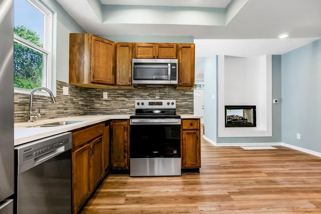111 W Southside Boulevard — photo 6