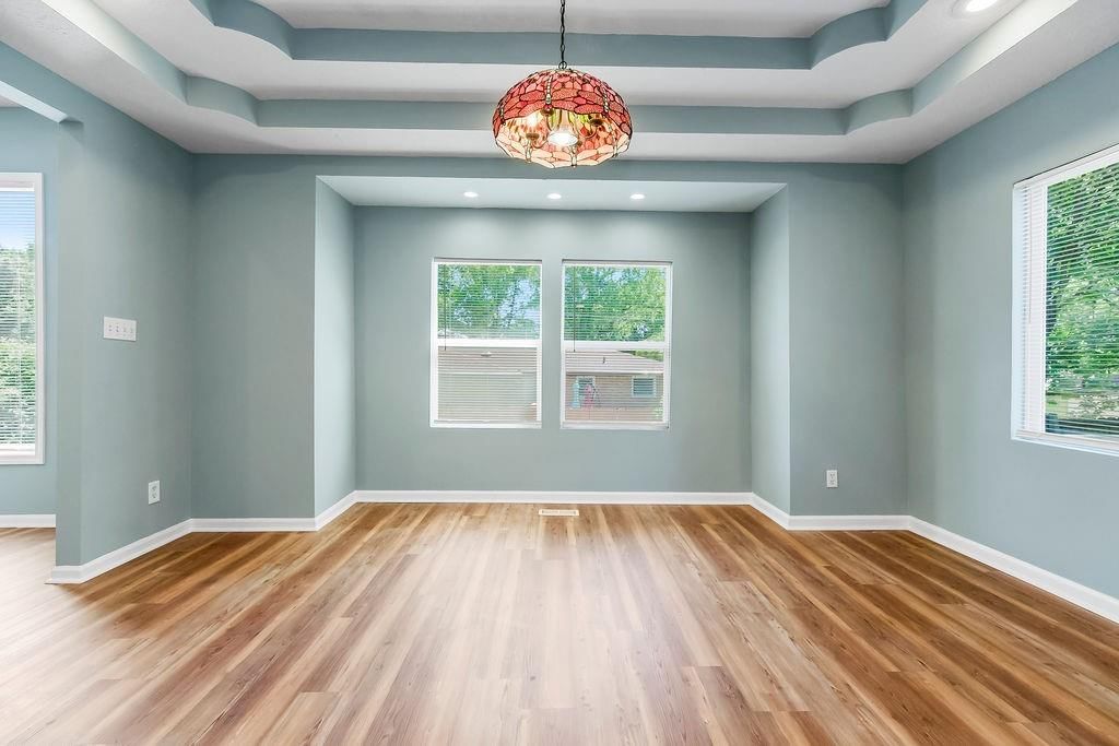 111 W Southside Boulevard — photo 8