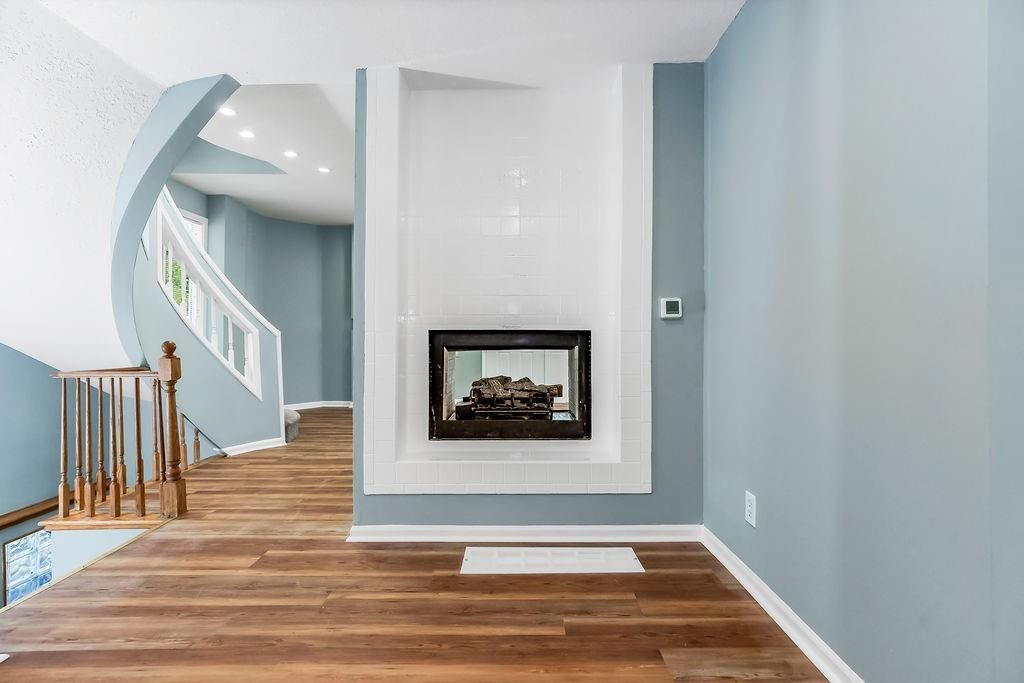 111 W Southside Boulevard — photo 10