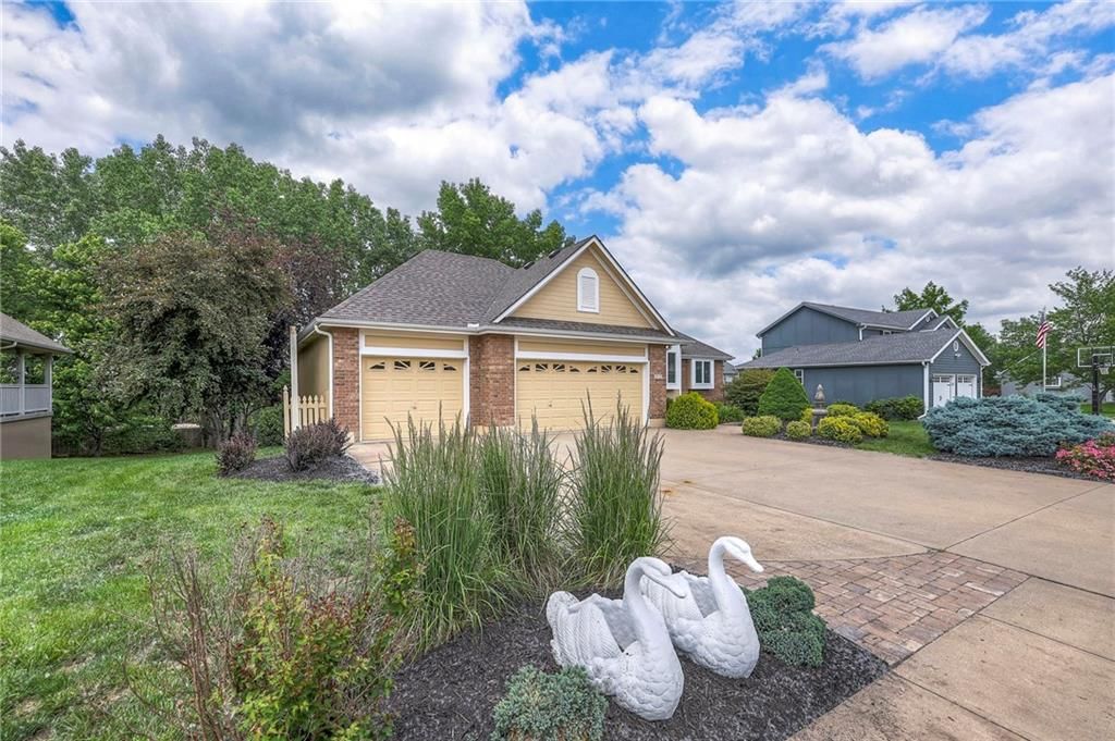 510 Oak Drive — photo 2