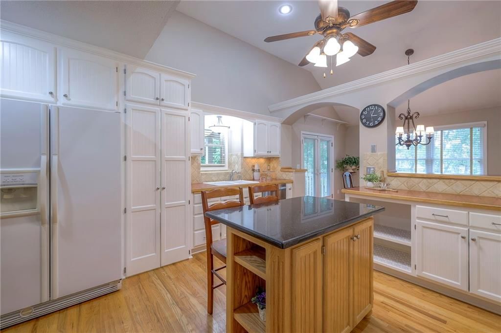 510 Oak Drive — photo 14