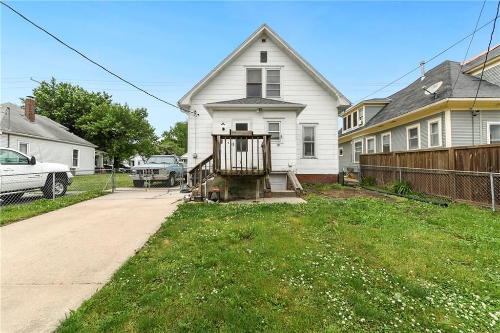 3121 & 3119 Saint Joseph Avenue — photo 26