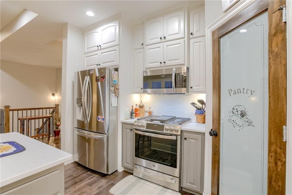 8311 Pickering Street — photo 10