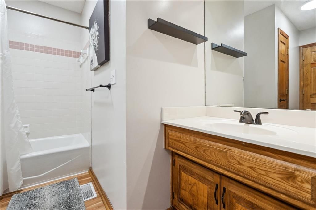 1471 E Orleans Drive — photo 24