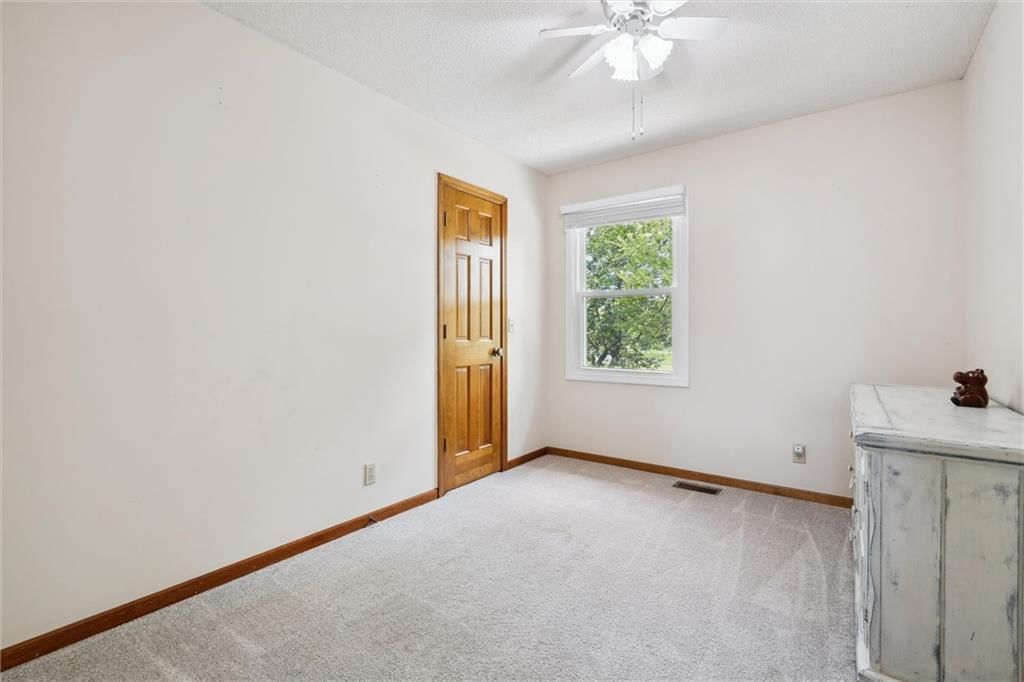 1471 E Orleans Drive — photo 26