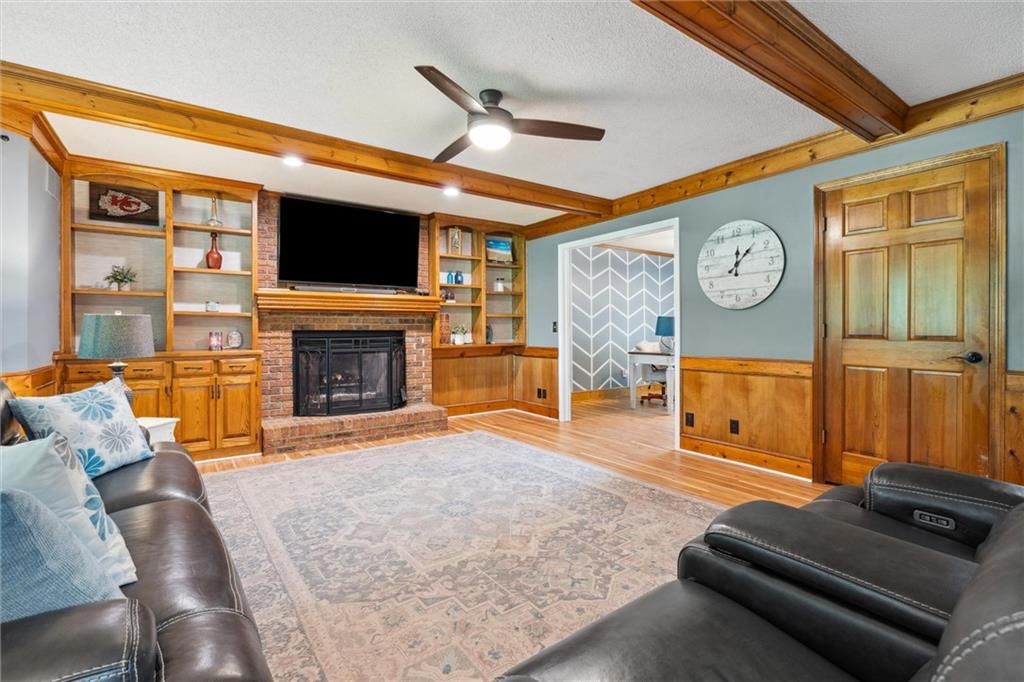 1471 E Orleans Drive — photo 5