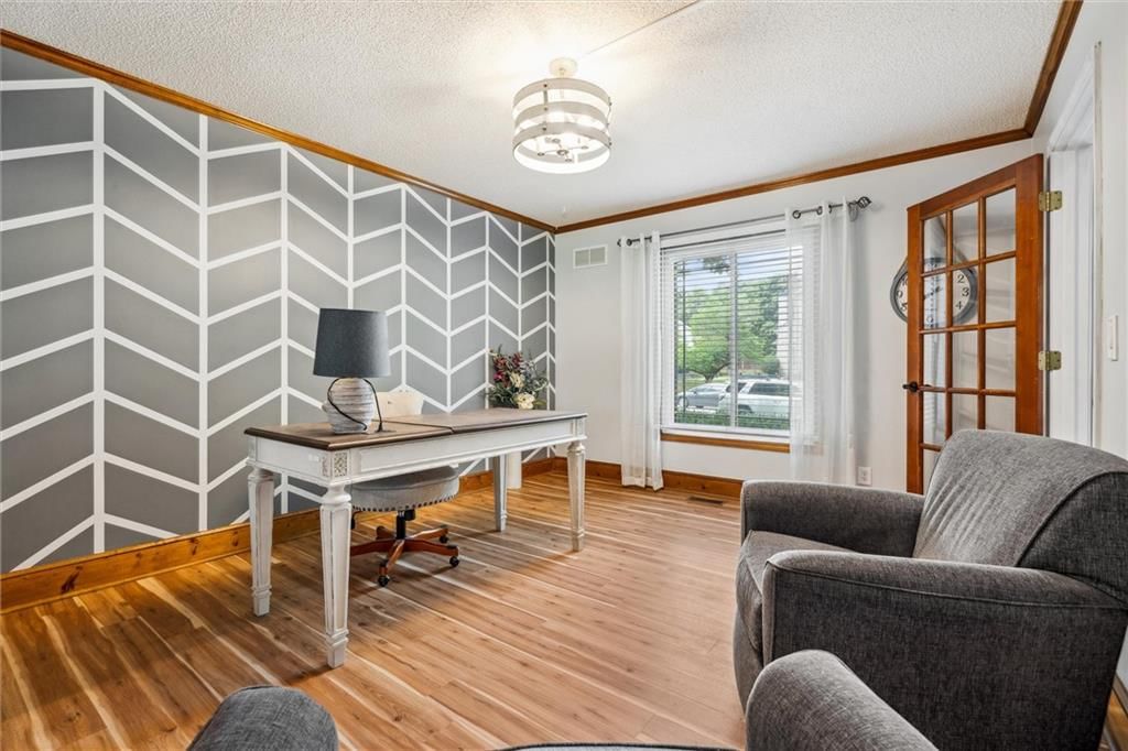 1471 E Orleans Drive — photo 9
