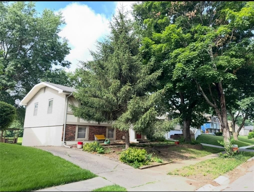 6705 E 140th Place — photo 2