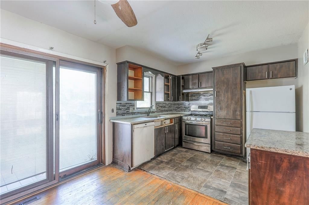 3601 S Hocker Avenue — photo 3