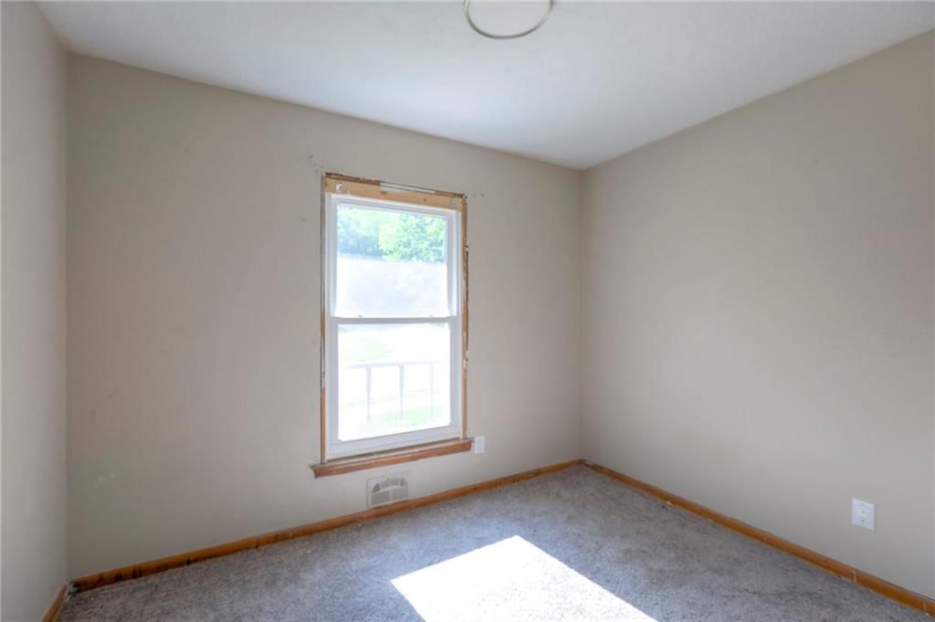 3601 S Hocker Avenue — photo 5