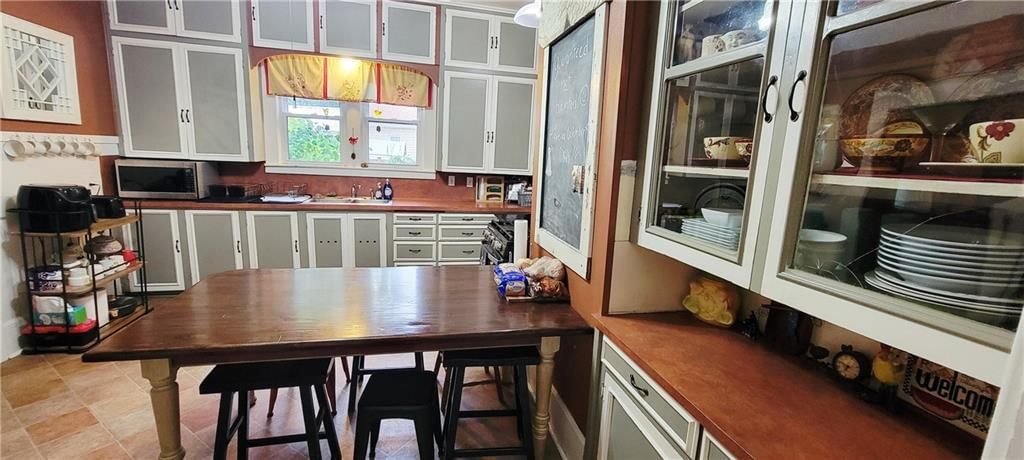 410 E Madison Avenue — photo 33