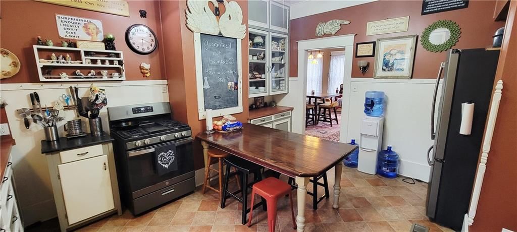 410 E Madison Avenue — photo 46