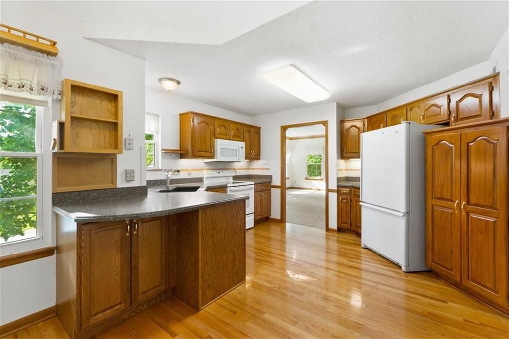 3000 Cedar Crest Drive — photo 7