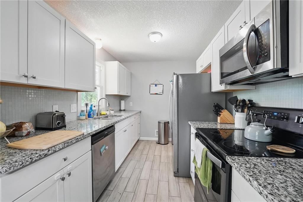 10621 E 32nd Street — photo 14