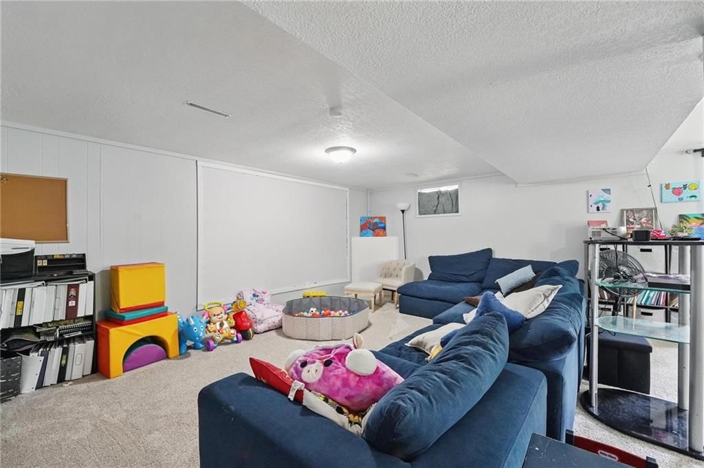 10621 E 32nd Street — photo 33