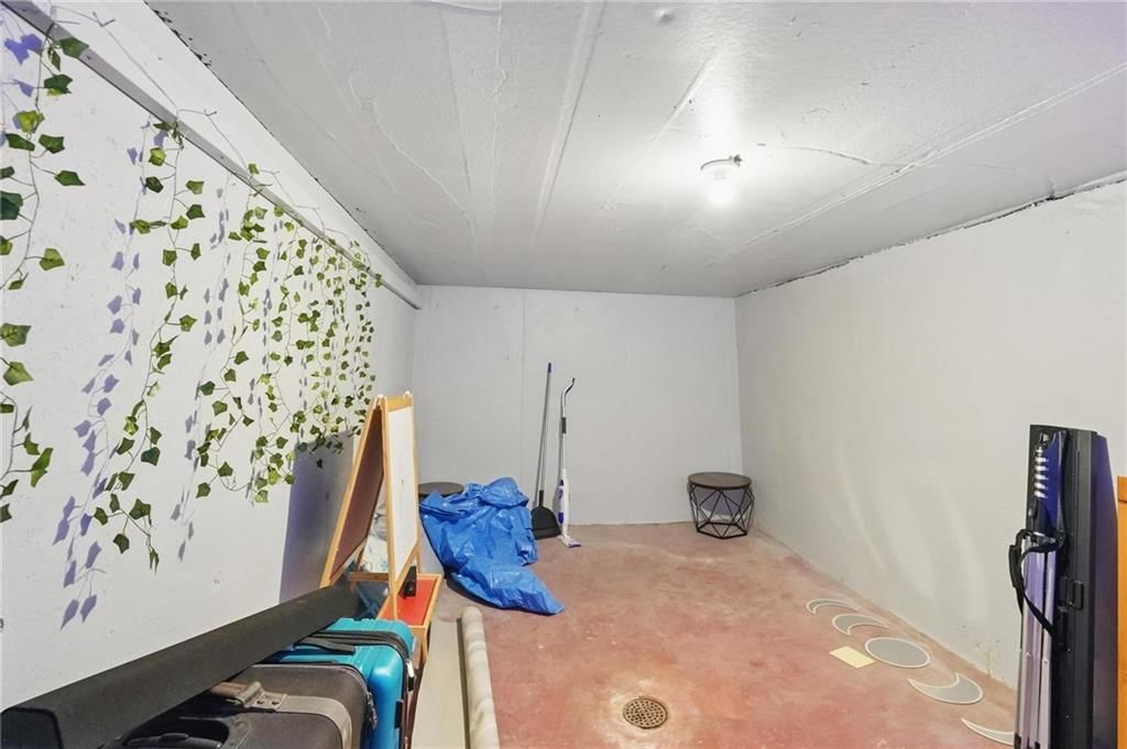 10621 E 32nd Street — photo 37