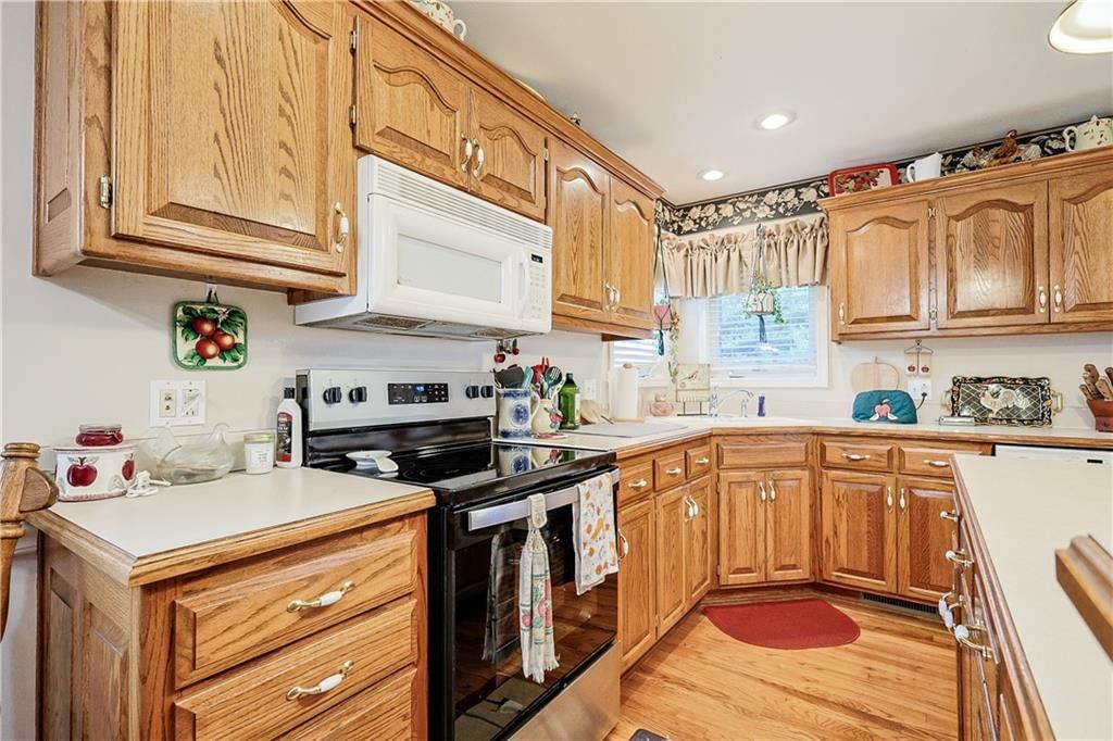 5212 Stoneridge Drive — photo 11