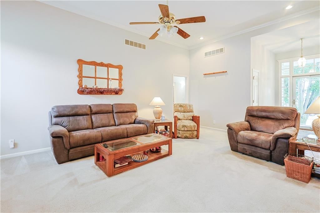 5212 Stoneridge Drive — photo 4